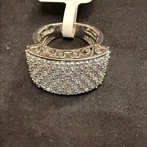 Vintage Elegant Silver Crystal Ring